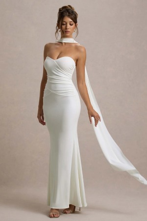 Club L London Cream Sweetheart Maxi Dress With Sash
